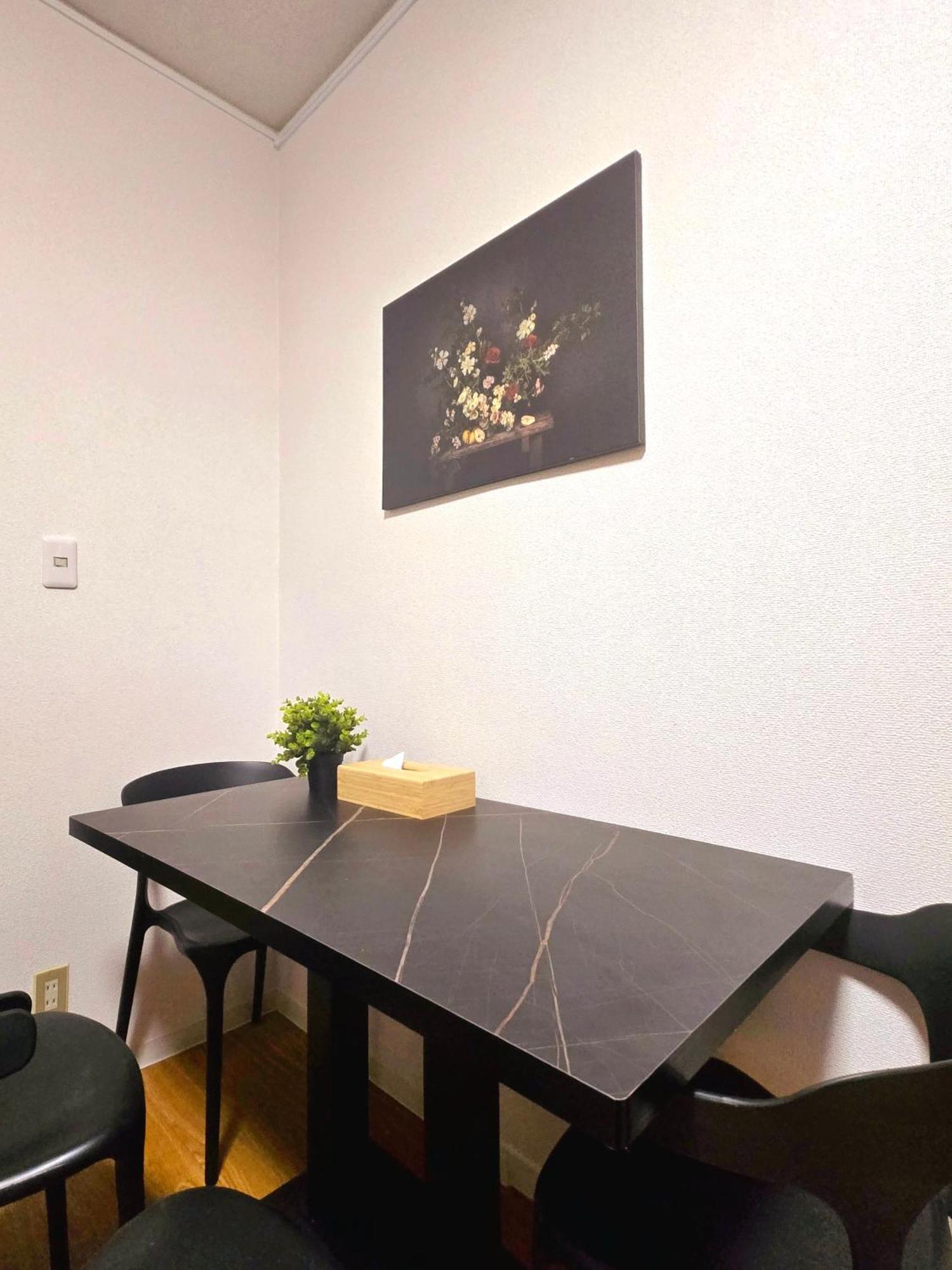 嵐 難波西 民宿 Bed And Breakfast Osaka Bagian luar foto